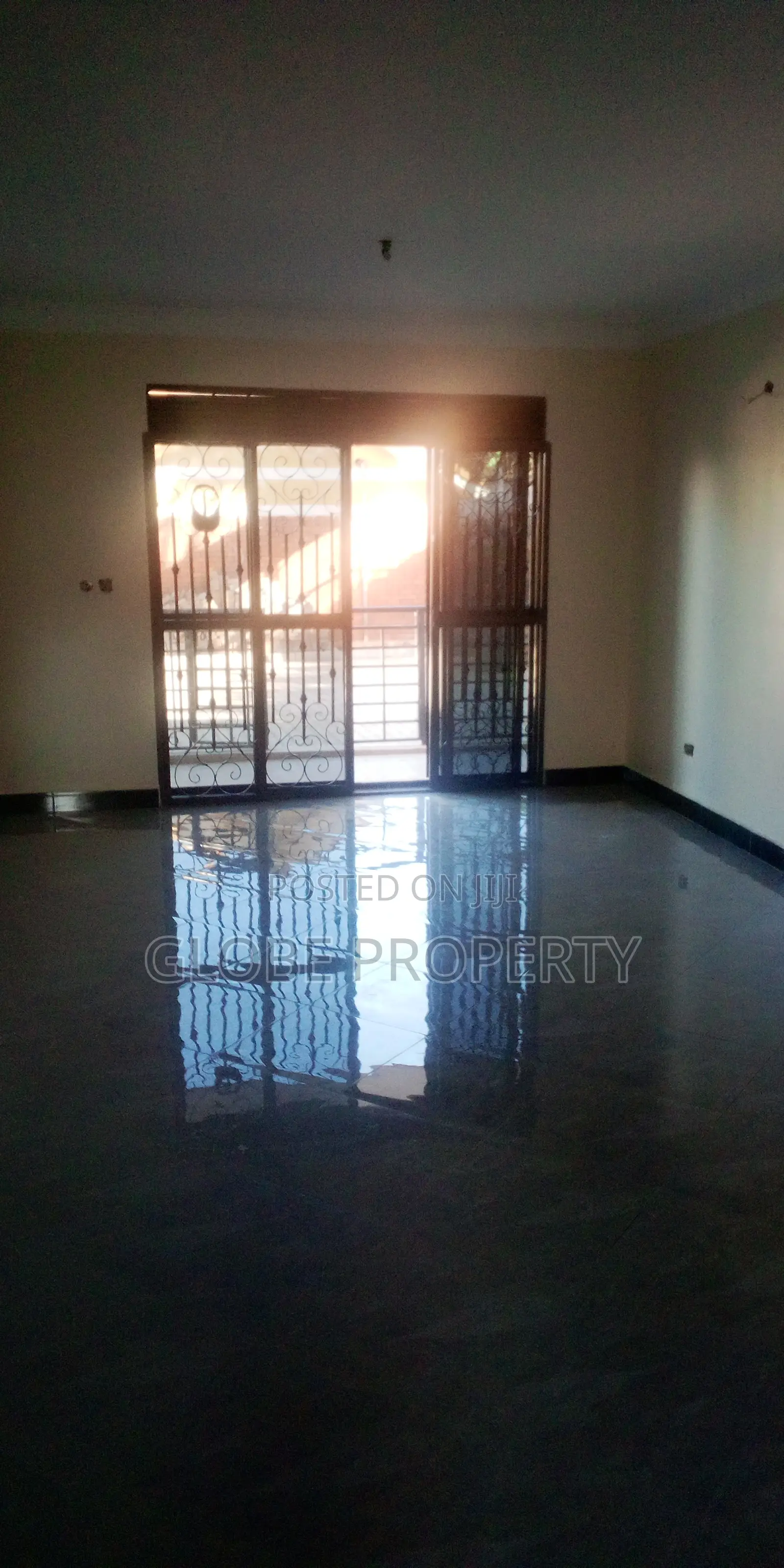 3bdrm Apartment in Ministers Village, Nakawa for sale