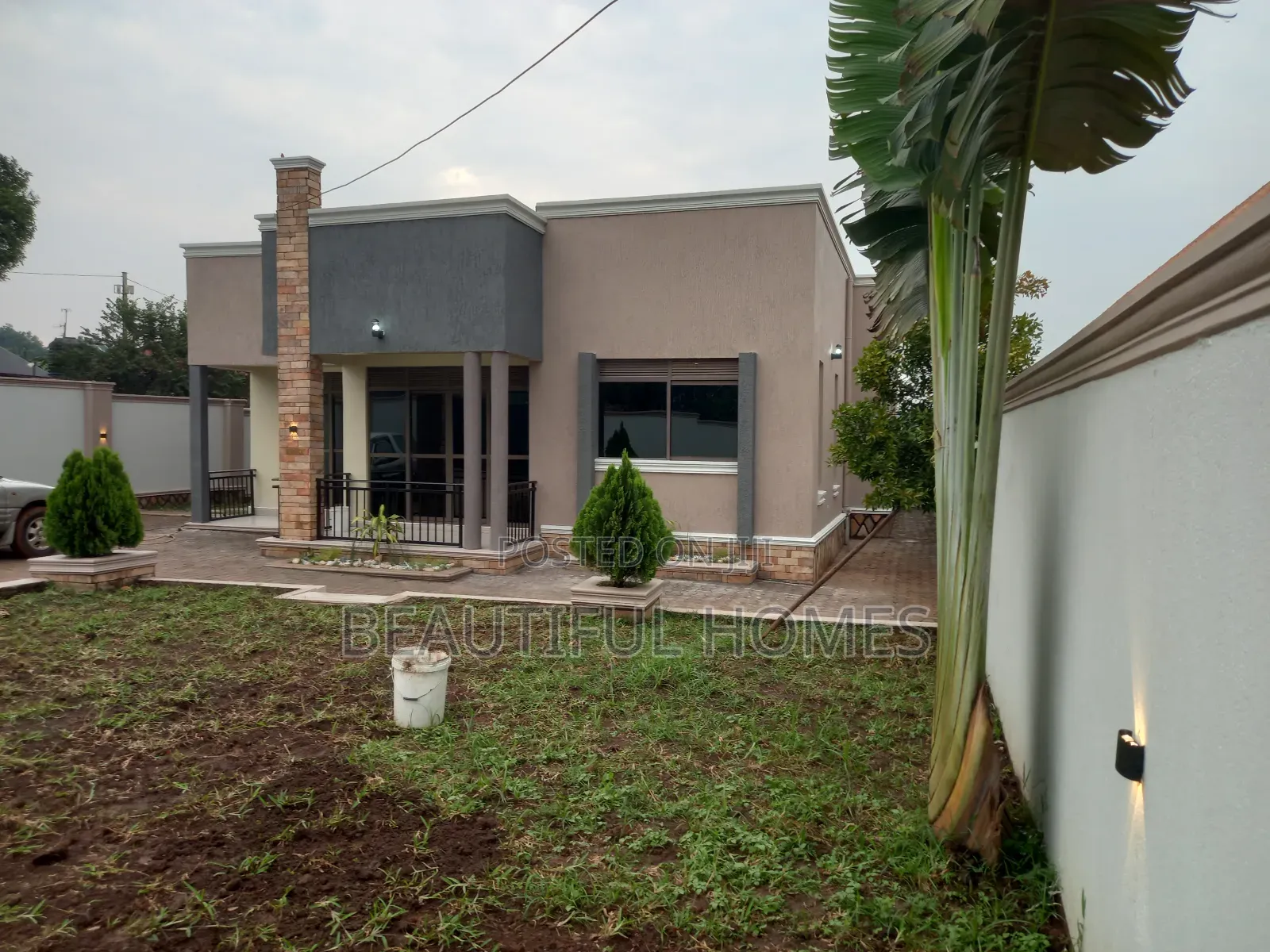 Furnished 4bdrm Bungalow in Kira for sale