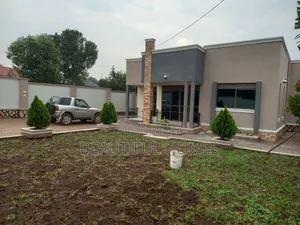 Furnished 4bdrm Bungalow in Kira for sale