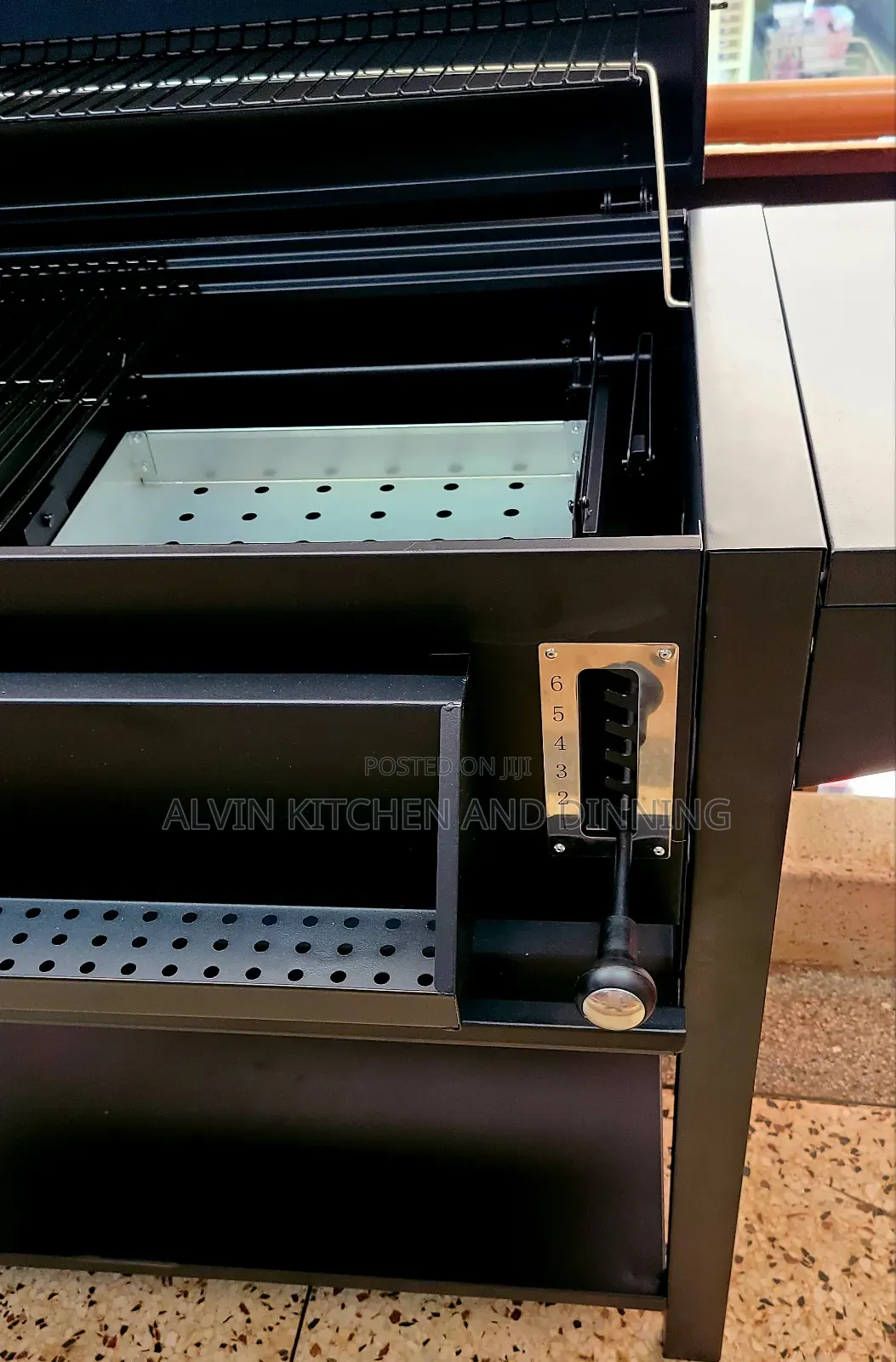 Barbecue Grill, Large American Charcoal Grill