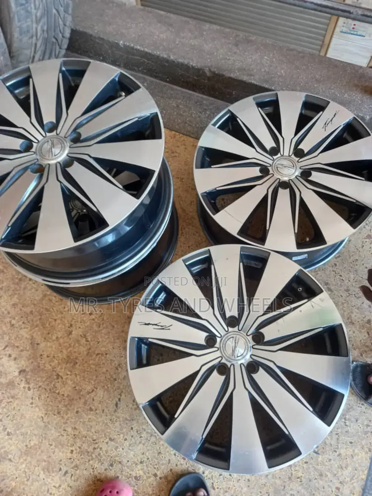 Car Sport Rims Size 18.