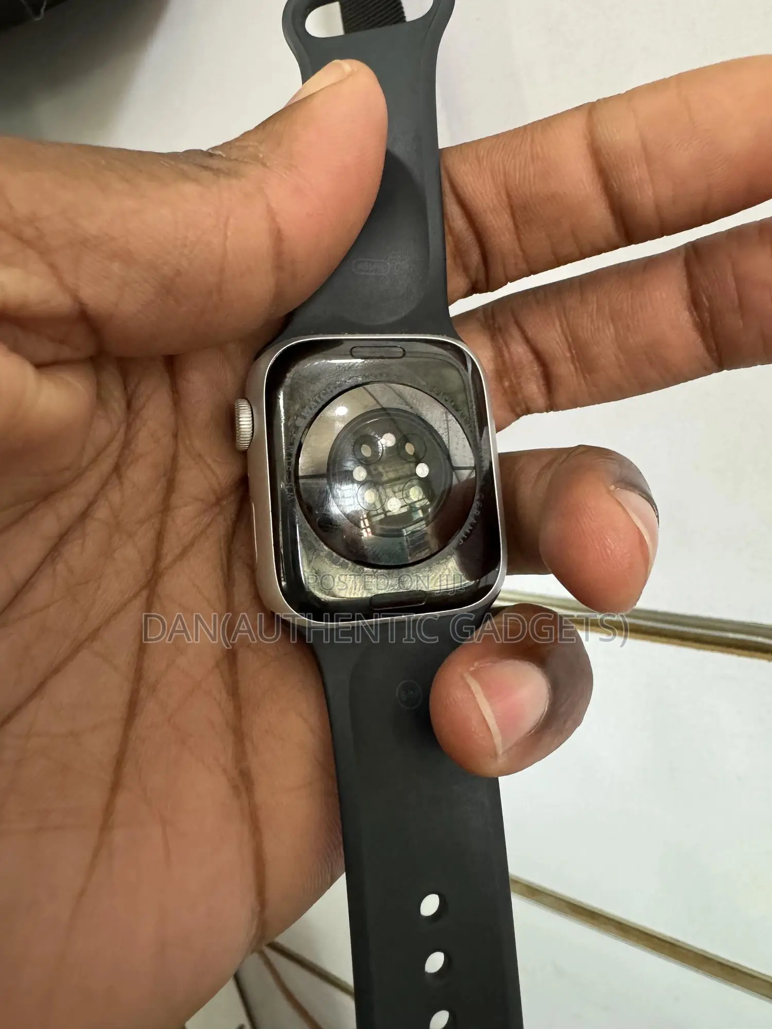 Apple Watch Series 8 45mm Silver in Brand New Condition