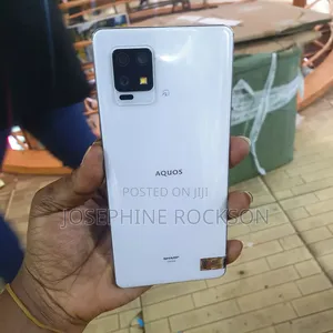 Sharp Aquos zero6 128 GB White