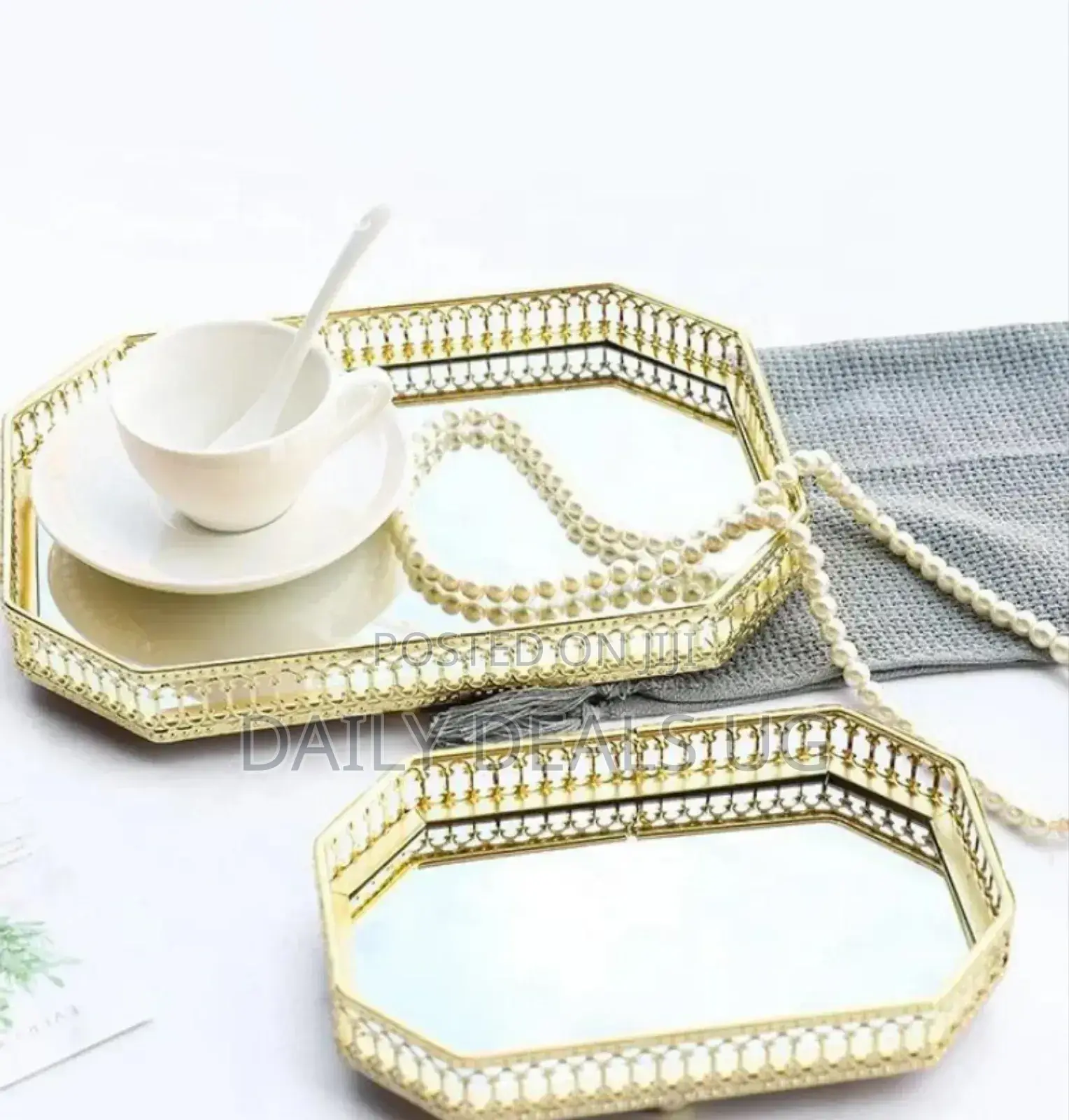 Metallic Mirror Tray