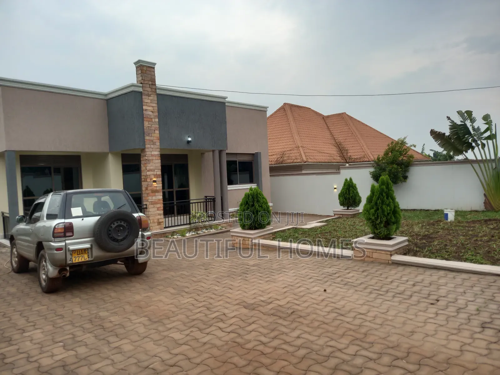 Furnished 4bdrm House in Kira for sale