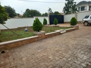 Furnished 4bdrm House in Kira for sale