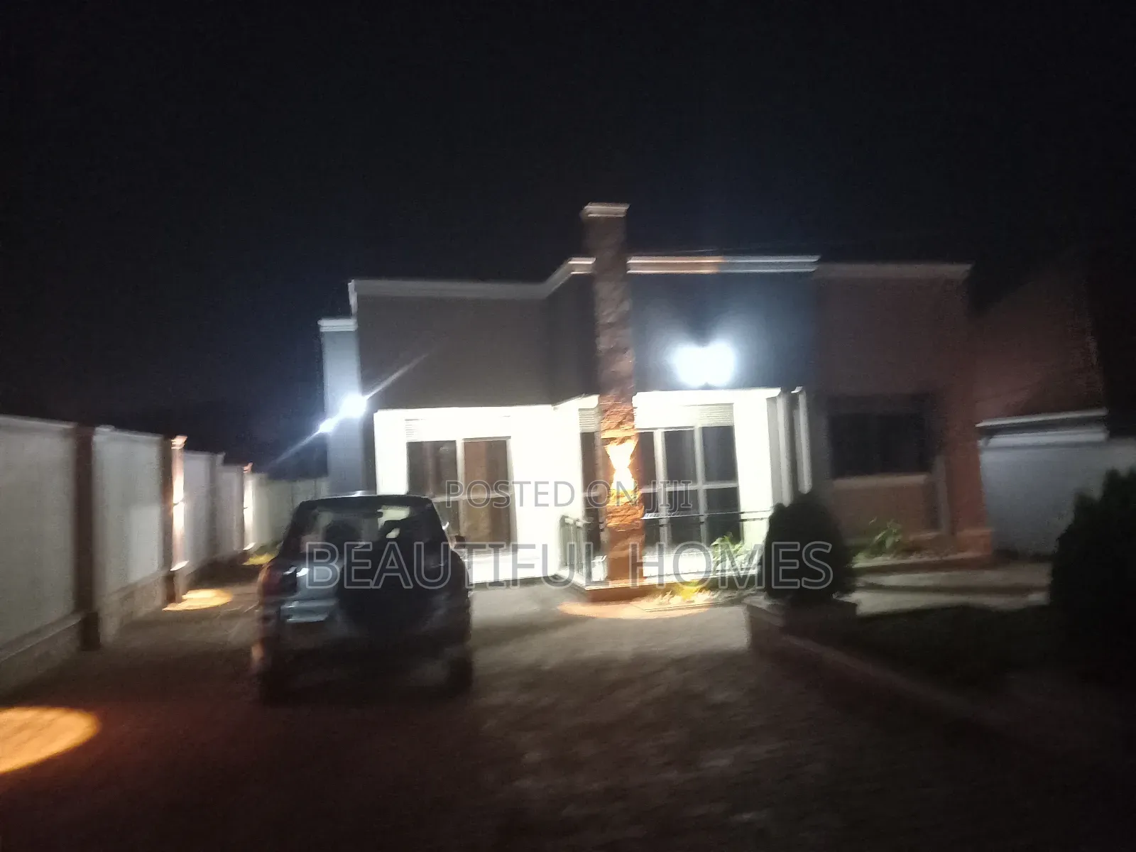 Furnished 4bdrm House in Kira for sale