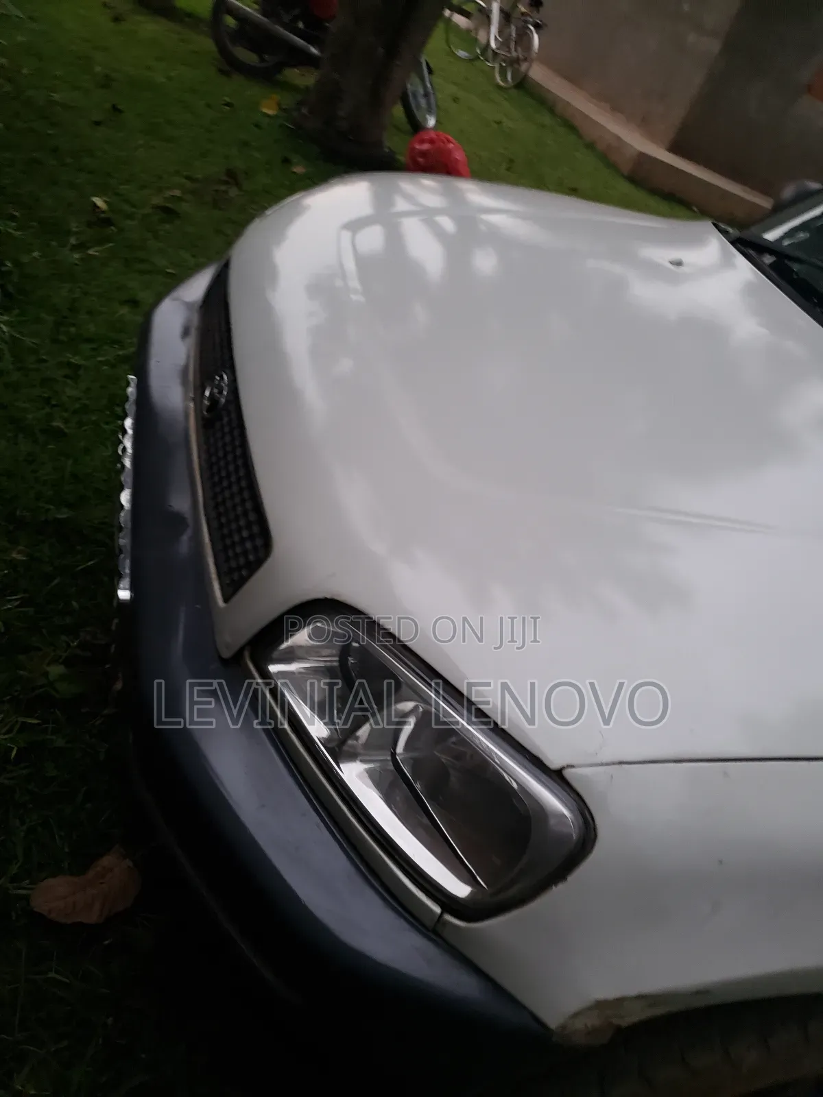 Toyota RAV4 Base 4x4 1996 White