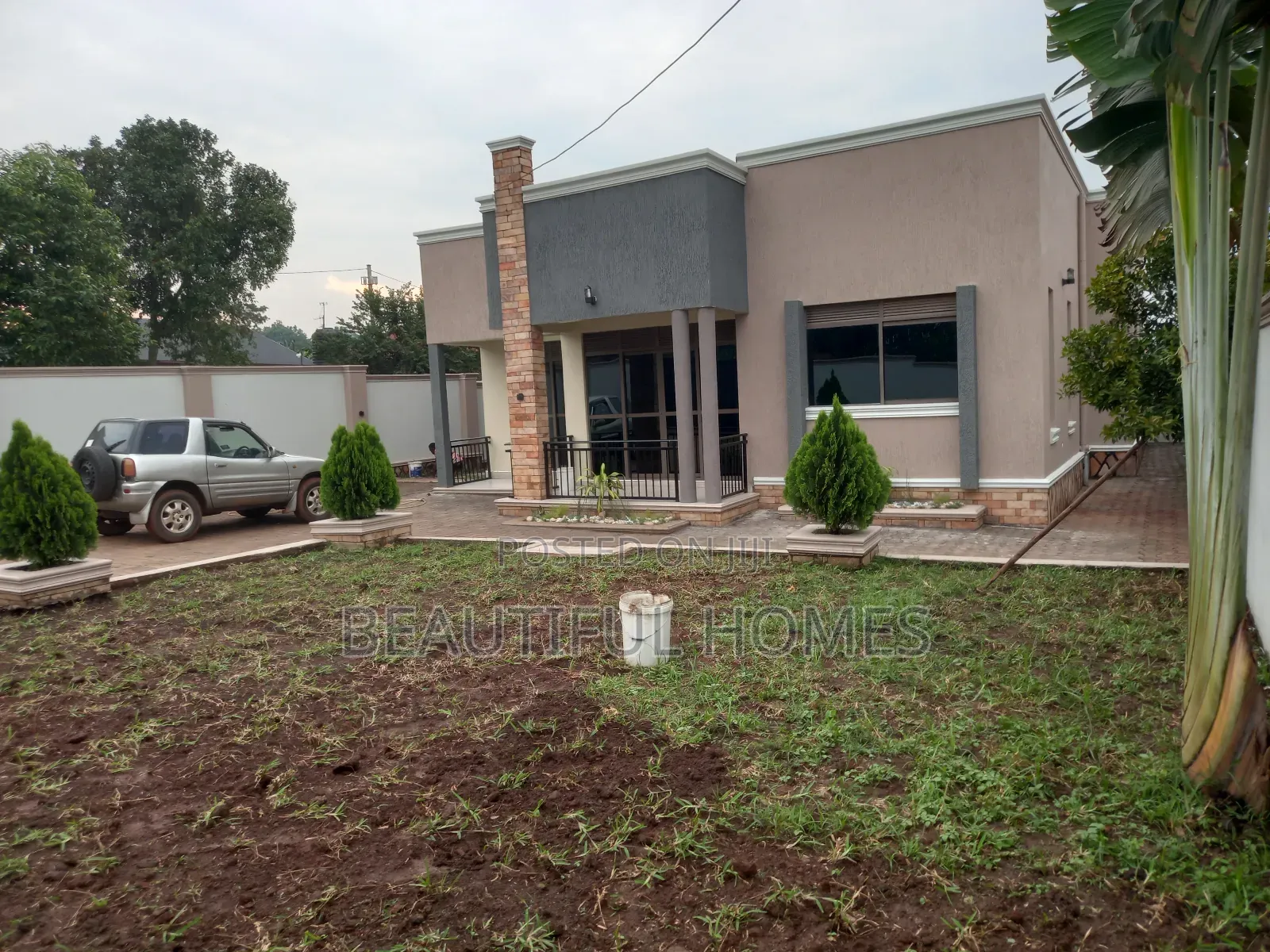 Furnished 4bdrm House in Kira for sale