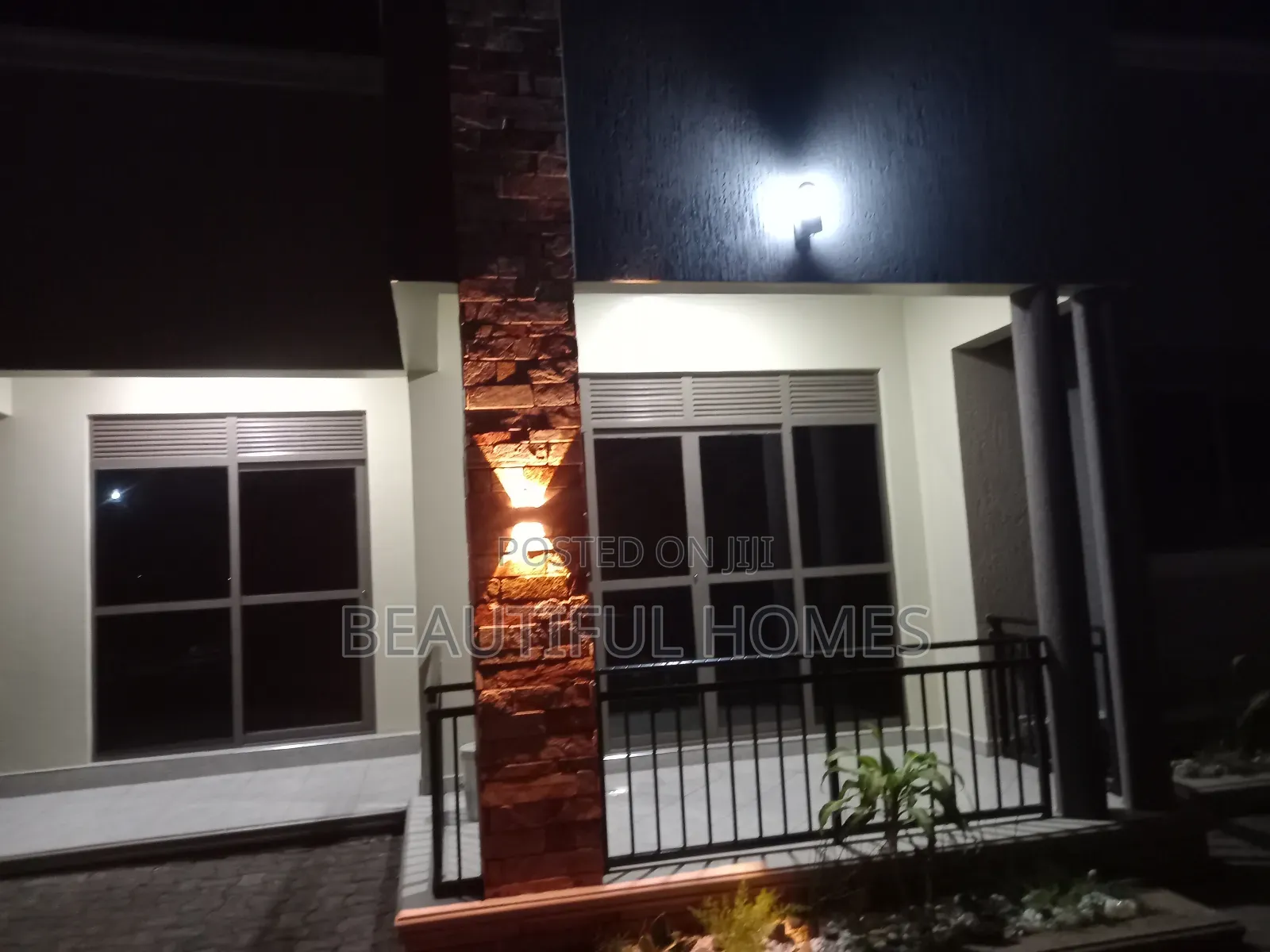 Furnished 4bdrm House in Kira for sale