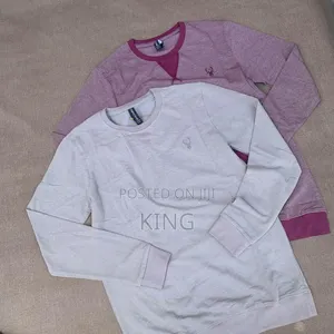 Photo - Easy Long Sleeved T-Shirt