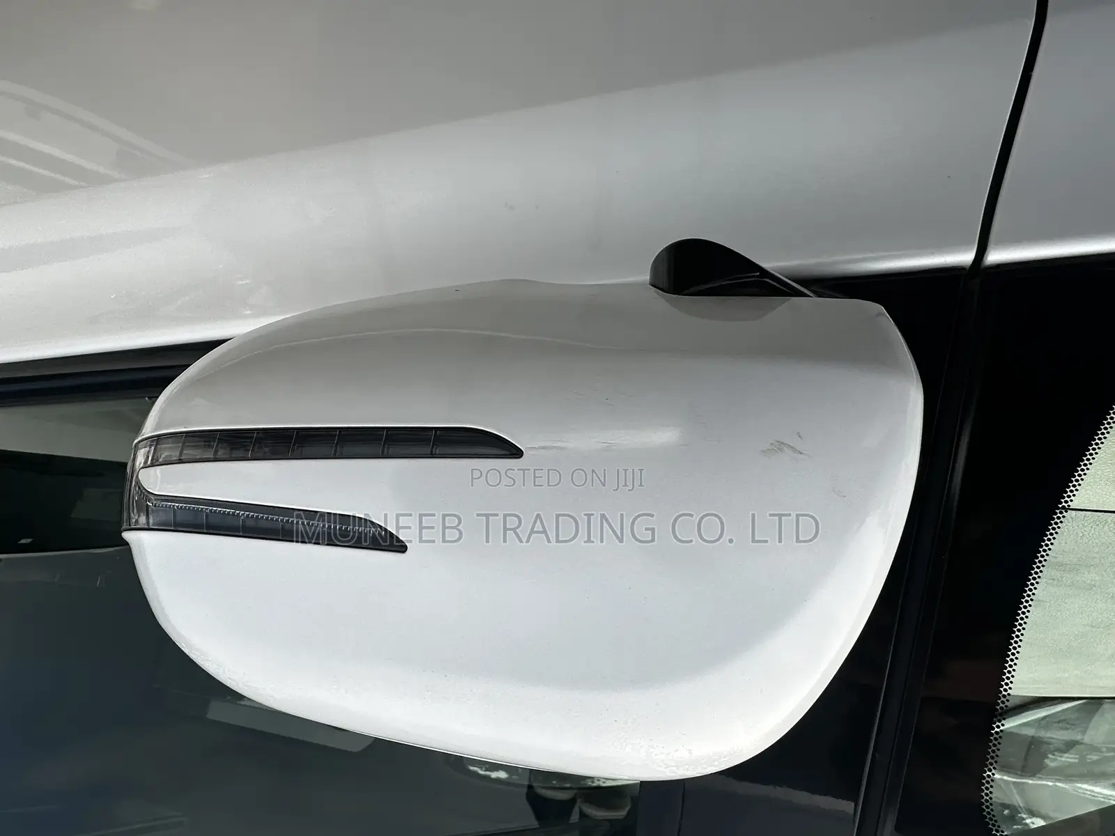 Toyota Alphard 2011 White