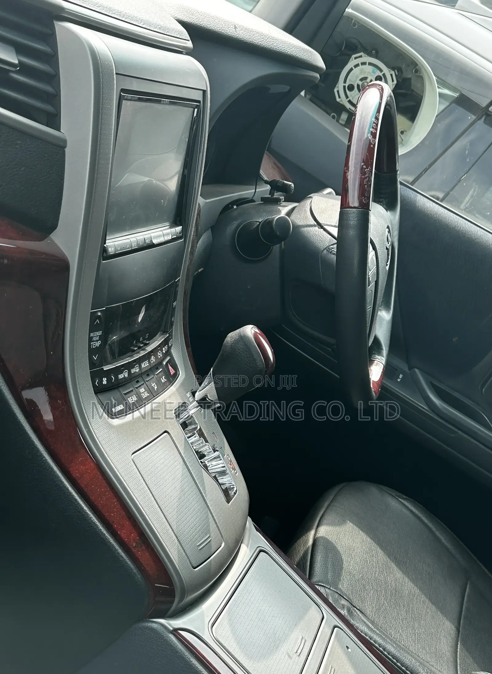 Toyota Alphard 2011 White