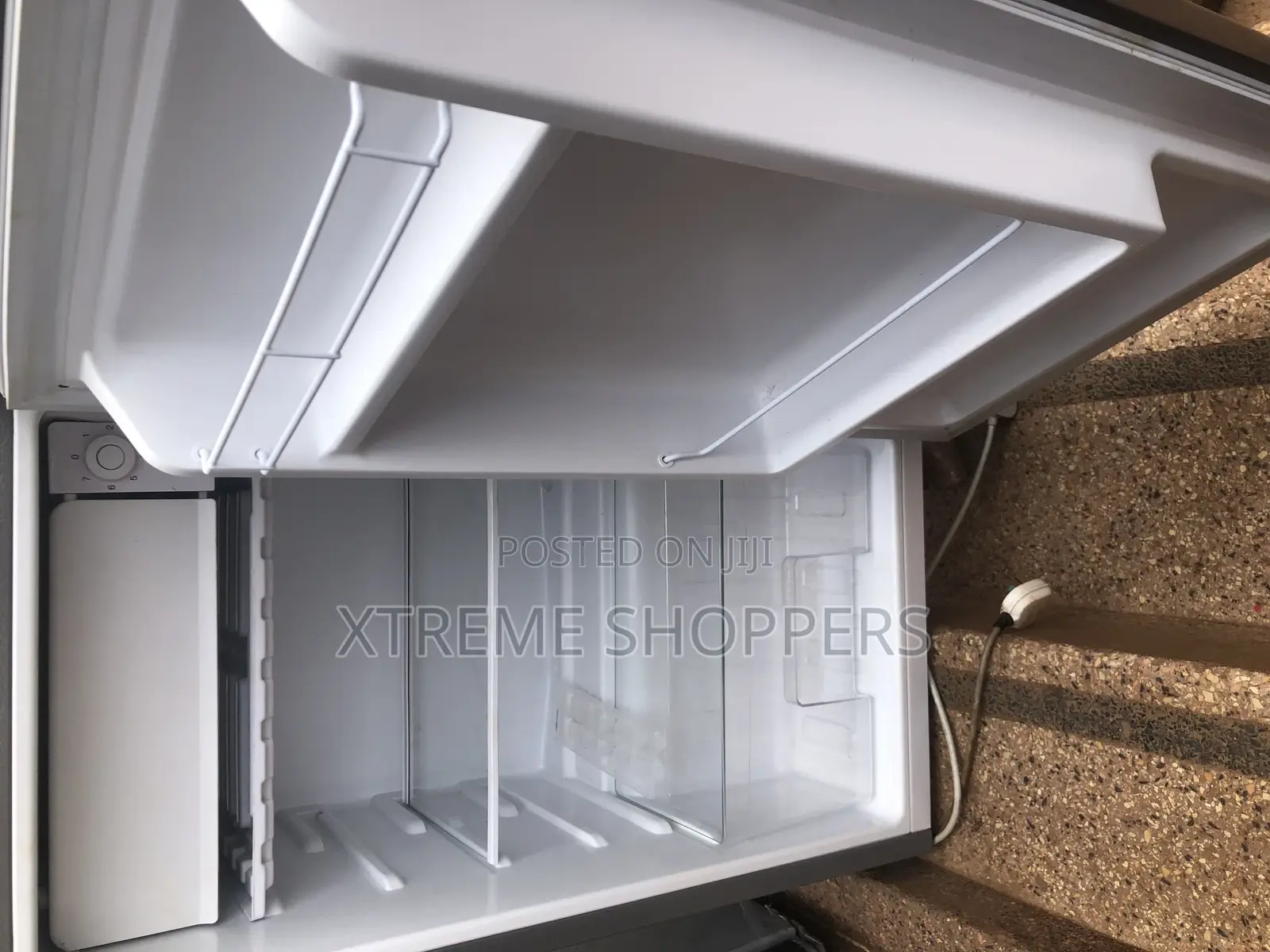 Refrigerator/ Fridge / Smartec 120liters 00