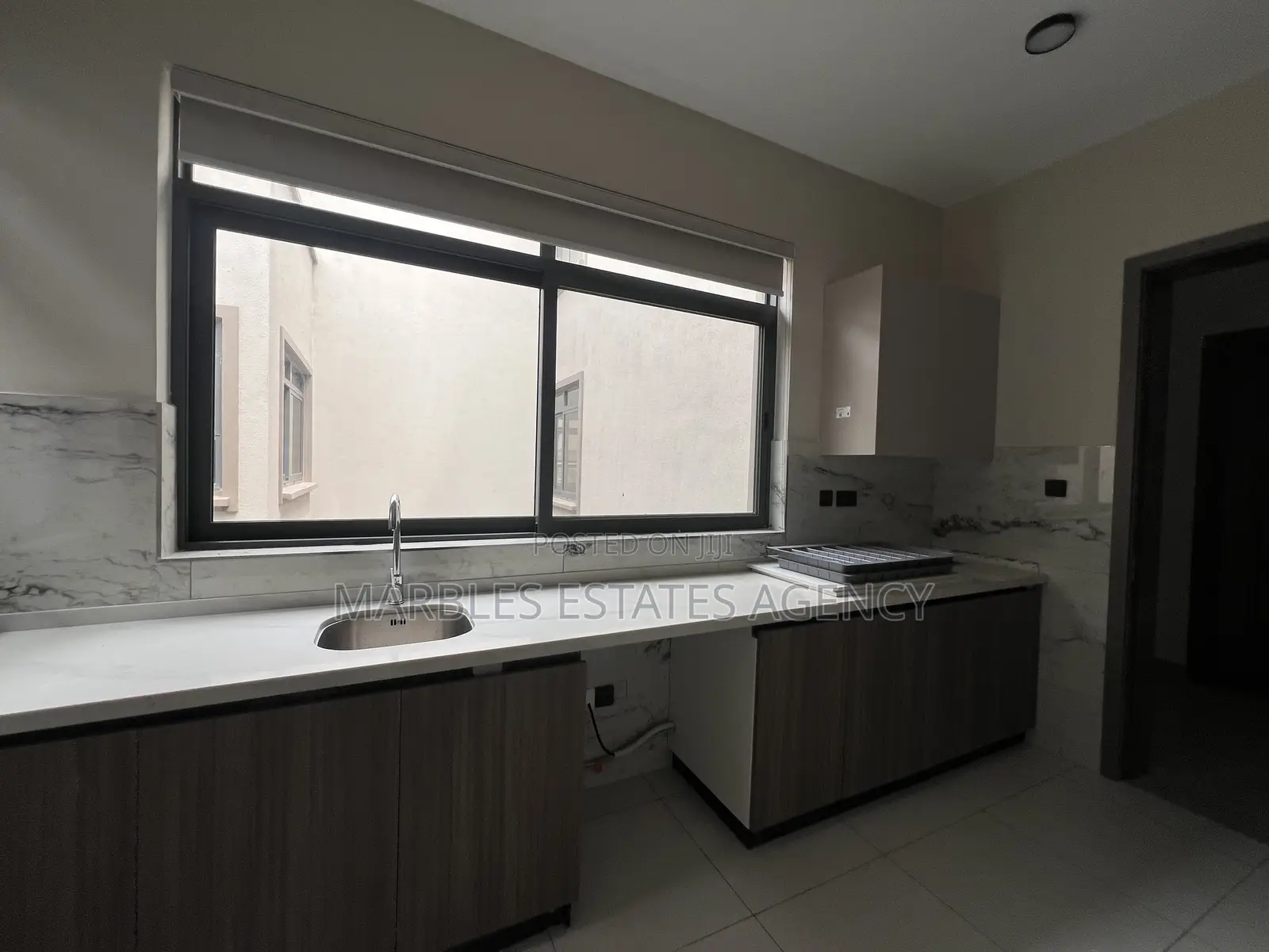 Furnished 4bdrm Apartment in Bugolobi, Central Division for rent