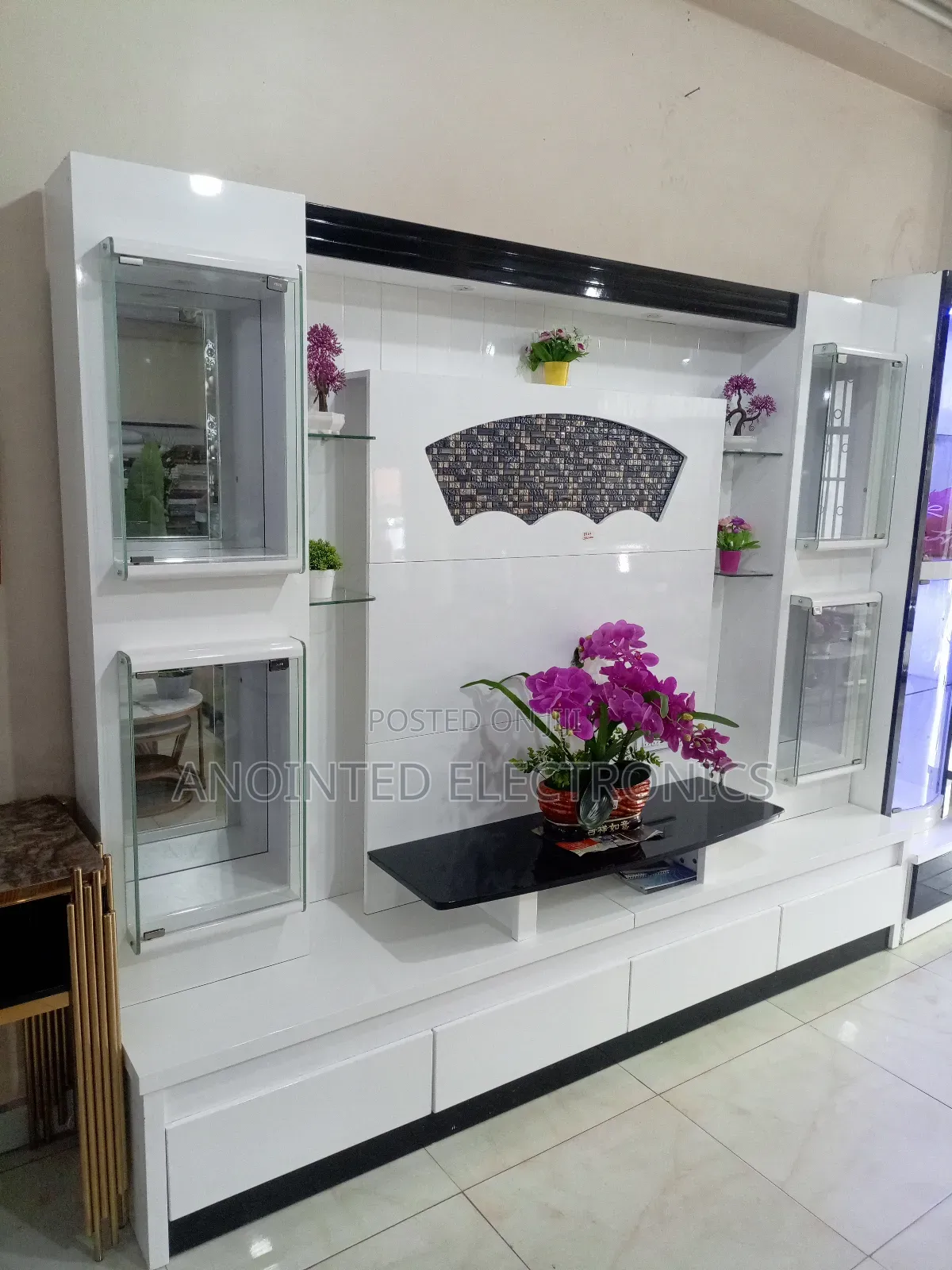 Wall Units 2.5mtrs