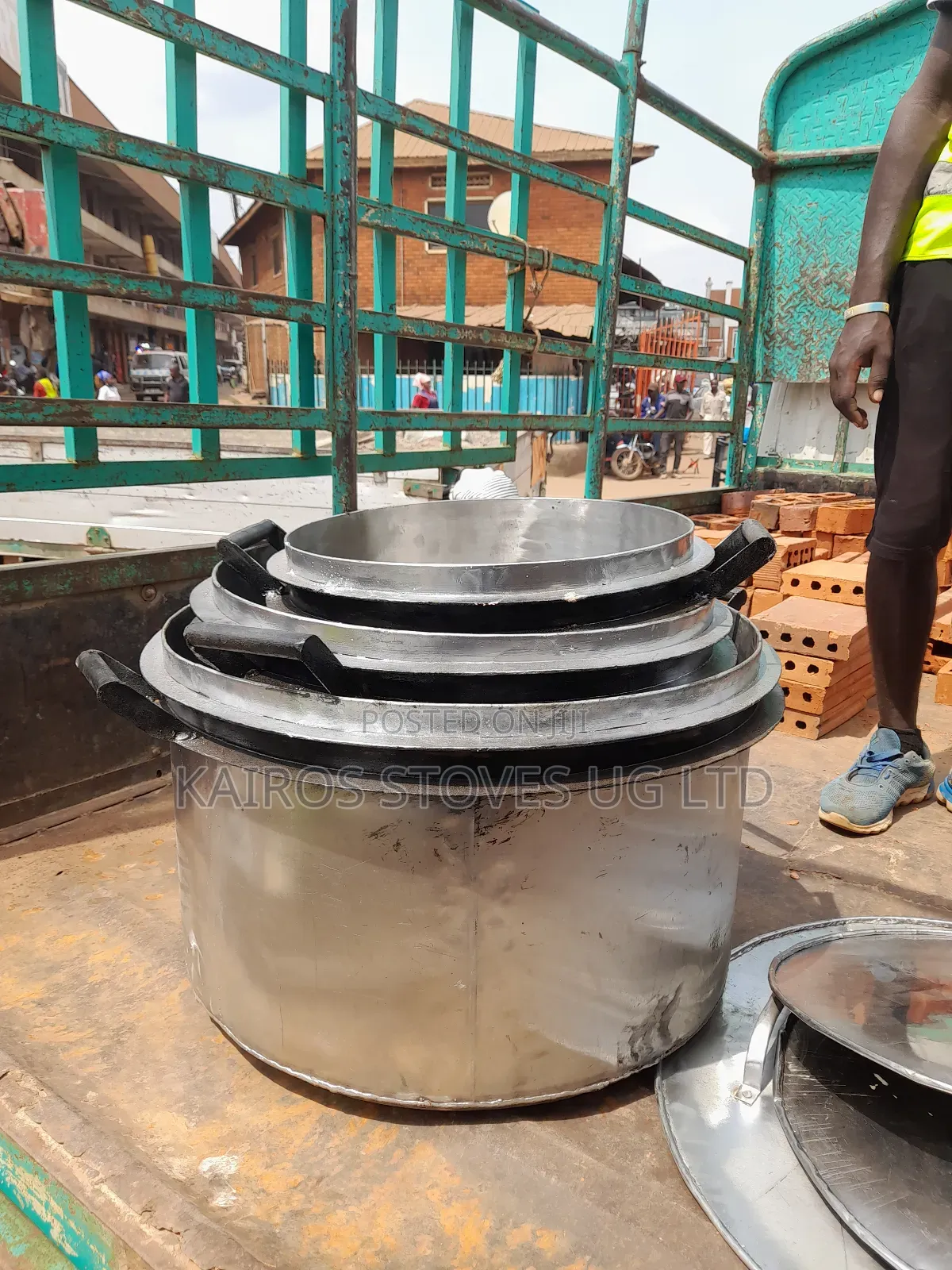 Commercial Stainless Saucepans