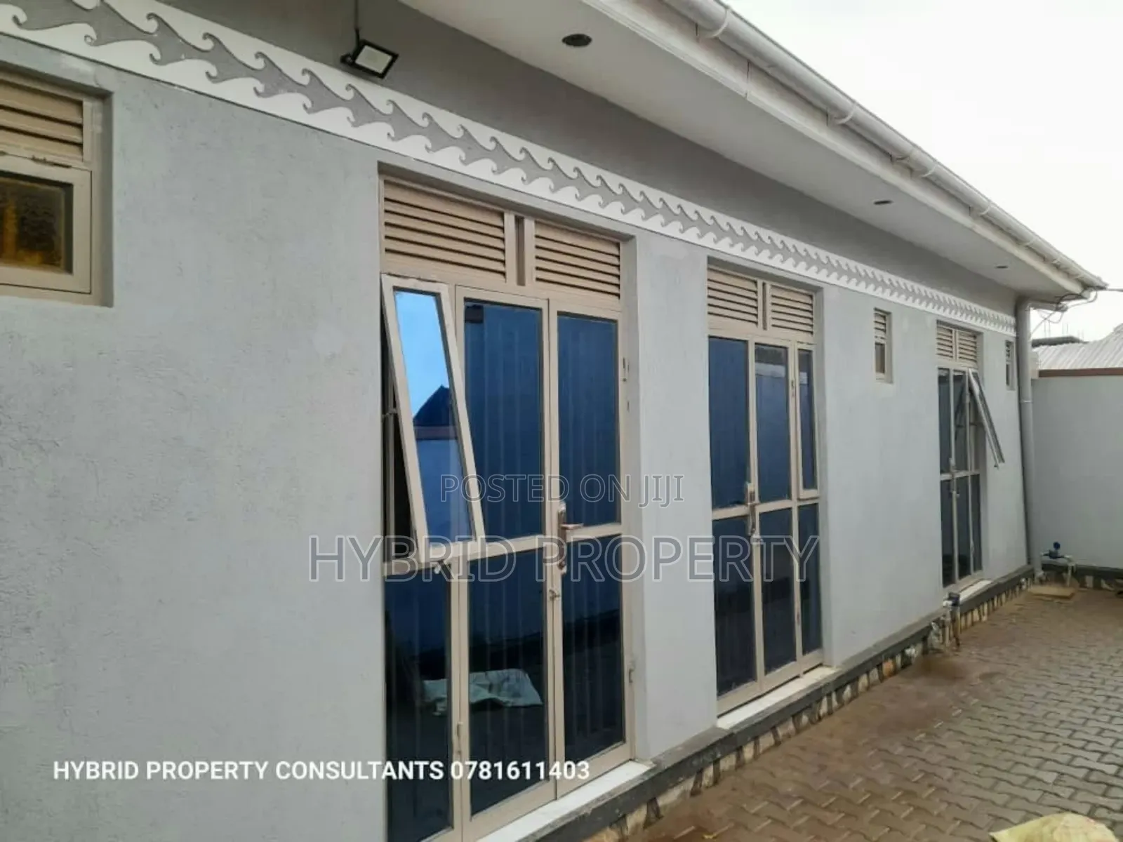 3bdrm Apartment in Kasubi Town Along, Rubaga for sale