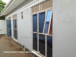 3bdrm Apartment in Kasubi Town Along, Rubaga for sale