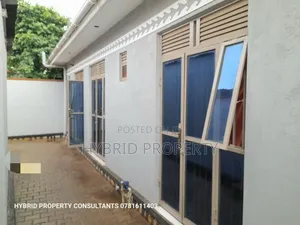 3bdrm Apartment in Kasubi Town Along, Rubaga for sale