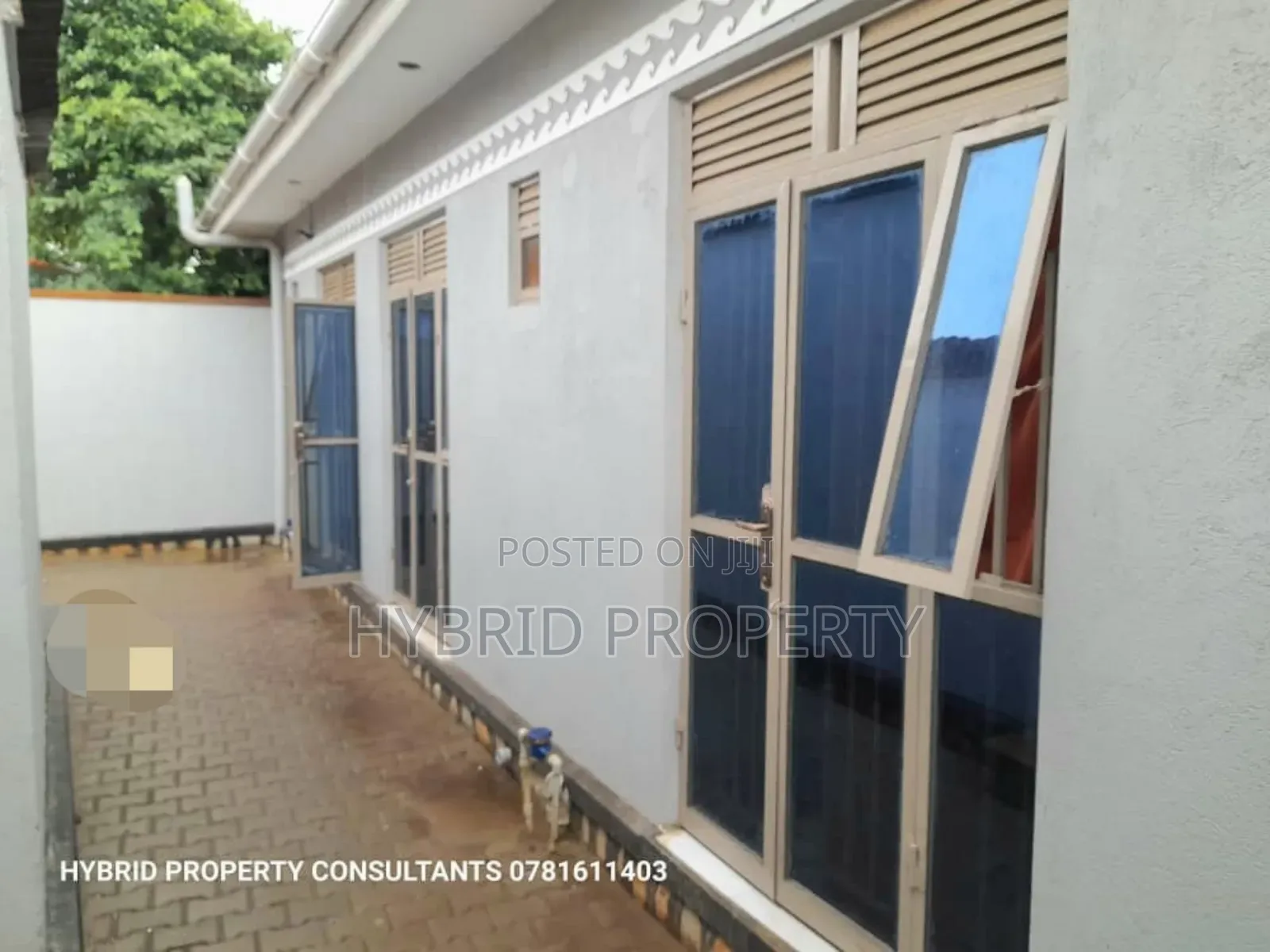 3bdrm Apartment in Kasubi Town Along, Rubaga for sale