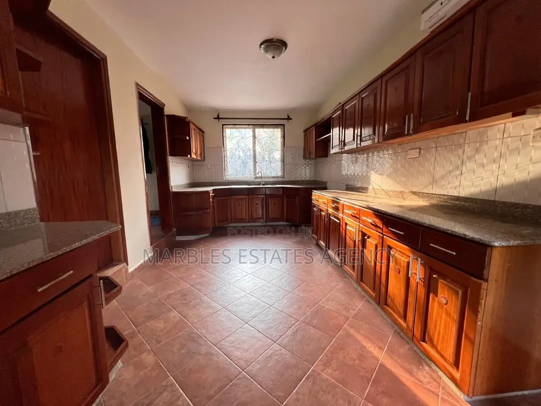 Furnished 5bdrm Apartment in Mbuya, Central Division for rent