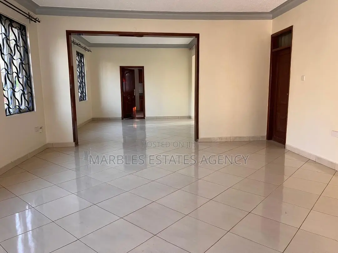 Furnished 5bdrm Apartment in Mbuya, Central Division for rent