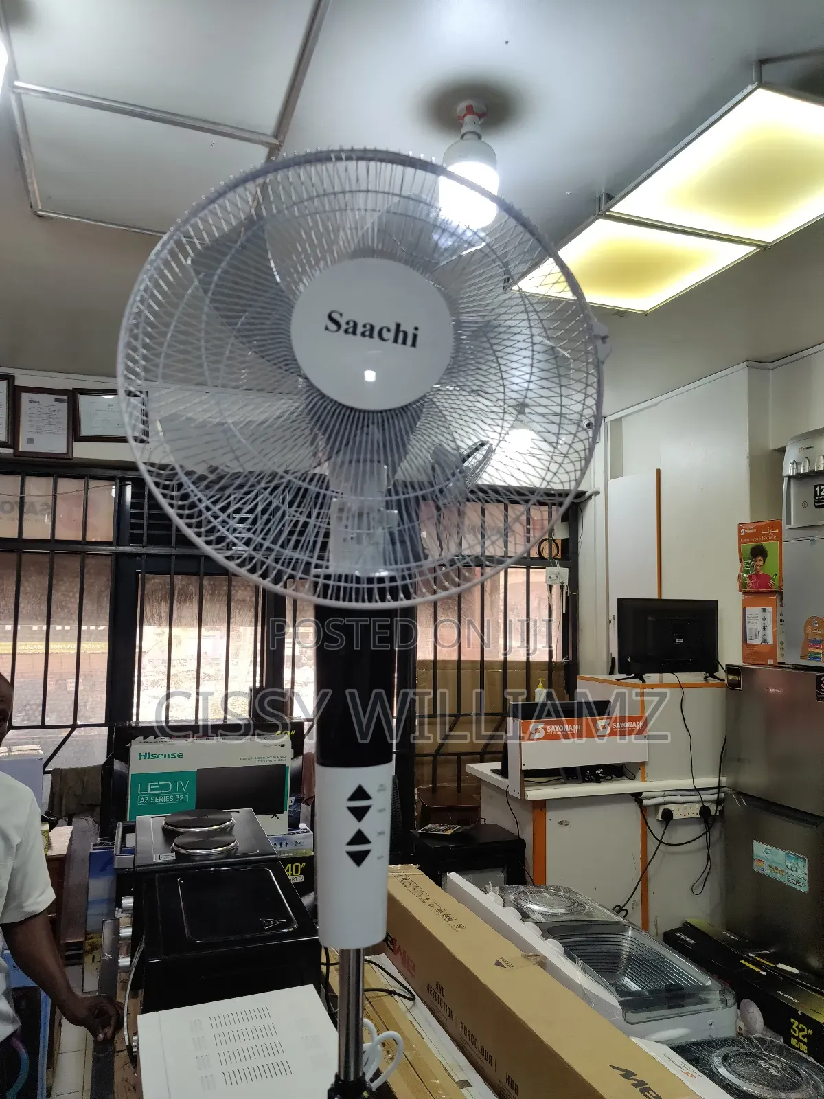Saachi Stand Fan With Remote/Saachi Stand Fan NL-FN-1739SR