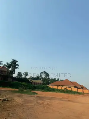 100by100ft Plot on Sale in Buwate