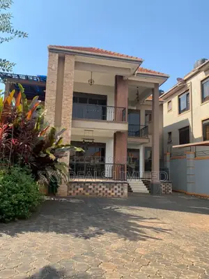 5bdrm Duplex in Buwate, Nakawa for rent