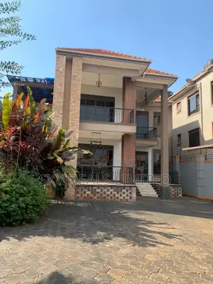 5bdrm Duplex in Buwate, Nakawa for rent