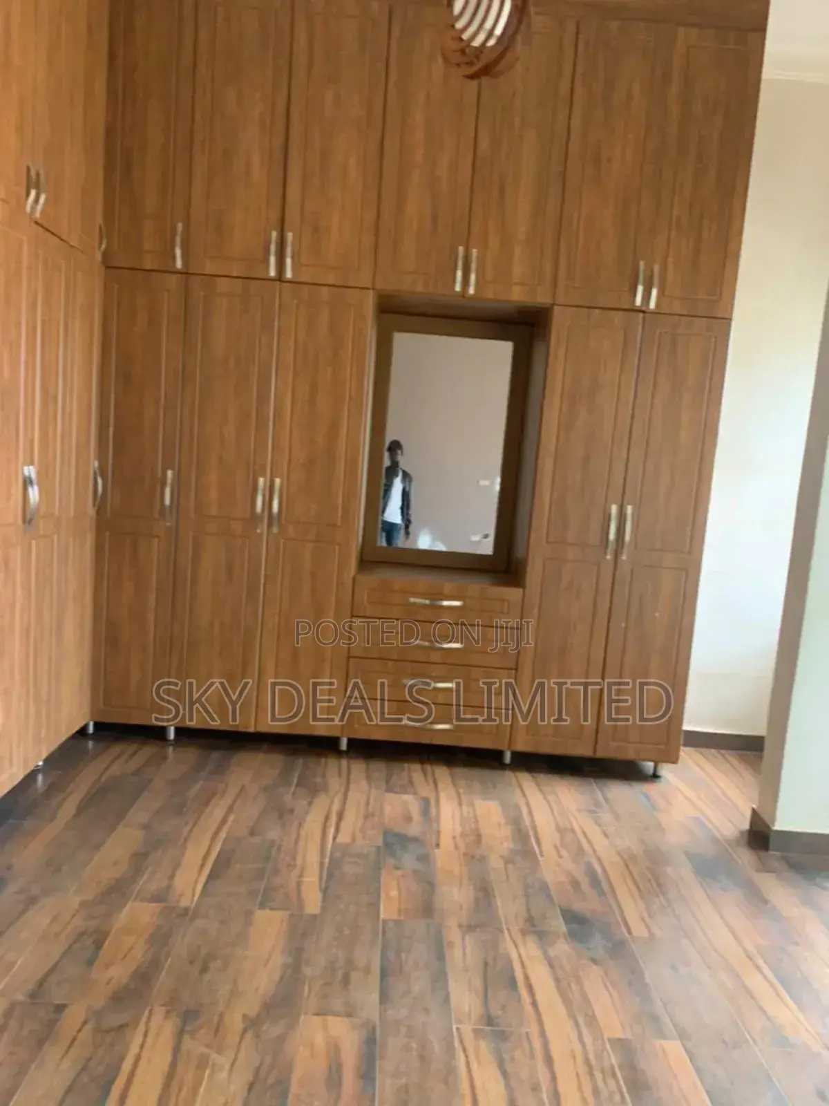 5bdrm Duplex in Buwate, Nakawa for rent