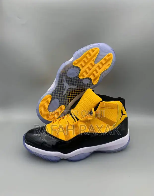 Original Air Jordan 11 Retro Yellow/Black Sneakers in Central