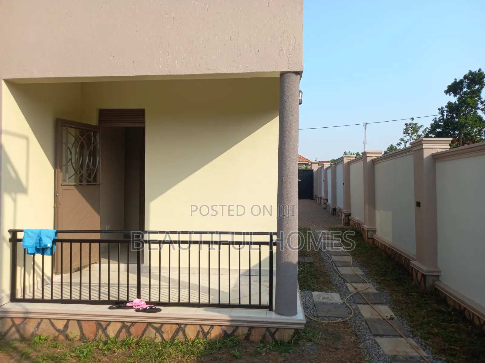 Furnished 4bdrm House in Kira for sale