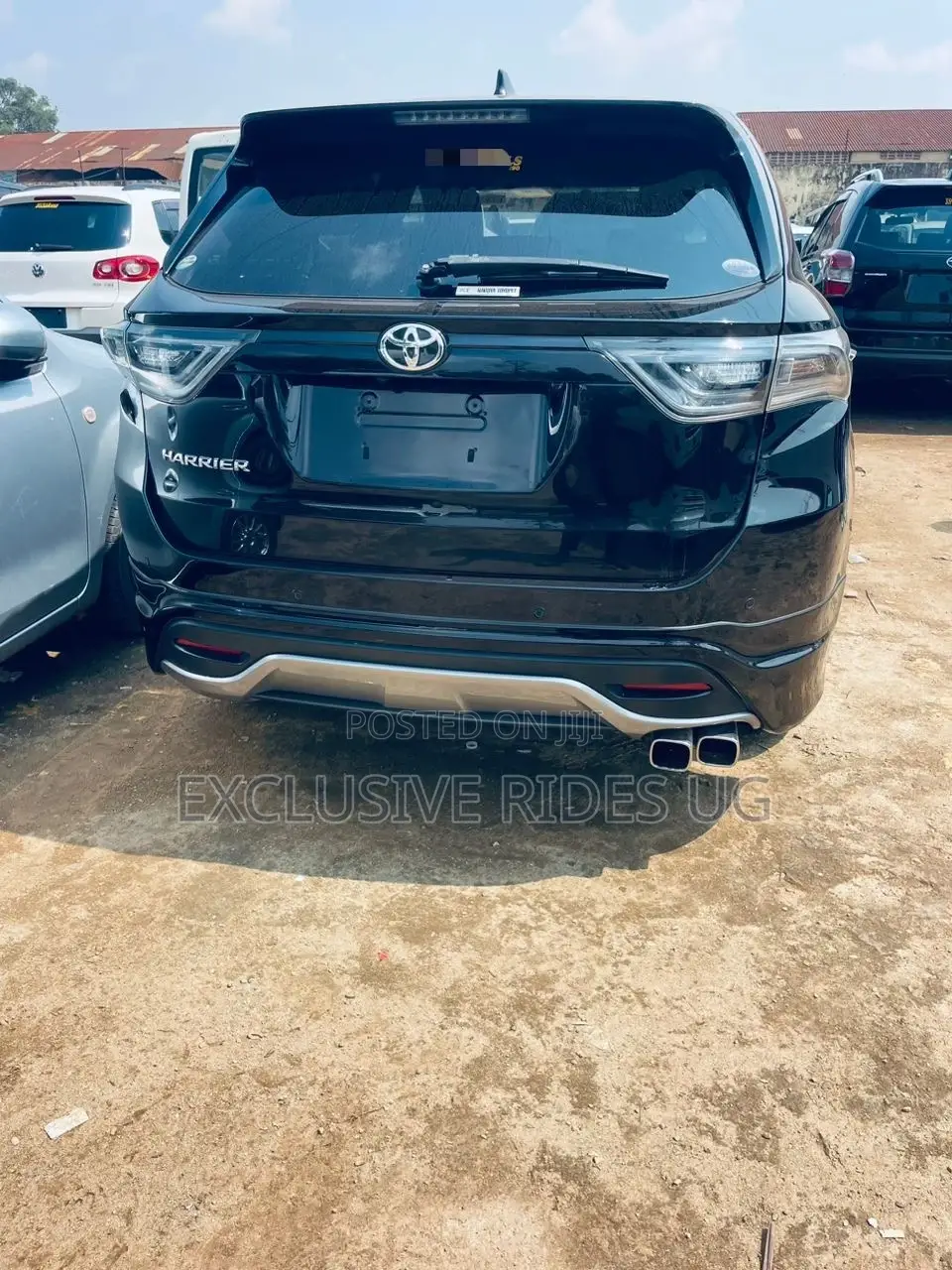 Toyota Harrier 2.0 2015 Black