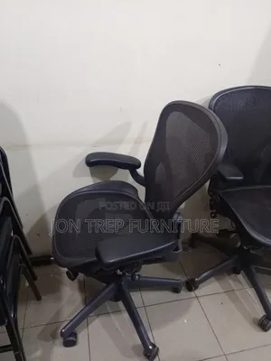 Hurman Mirror Office Chair