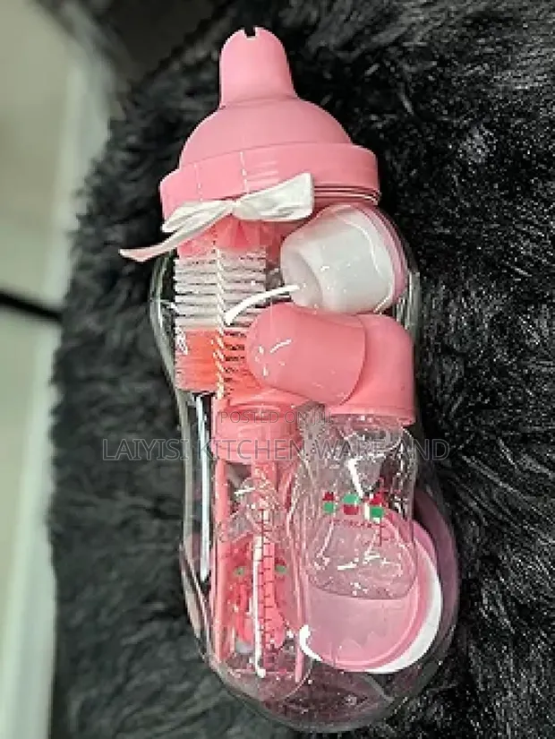 New Baby Born Gift Set in Central Division Care Feeding, Los