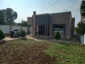 Furnished 4bdrm Bungalow in Kira for sale