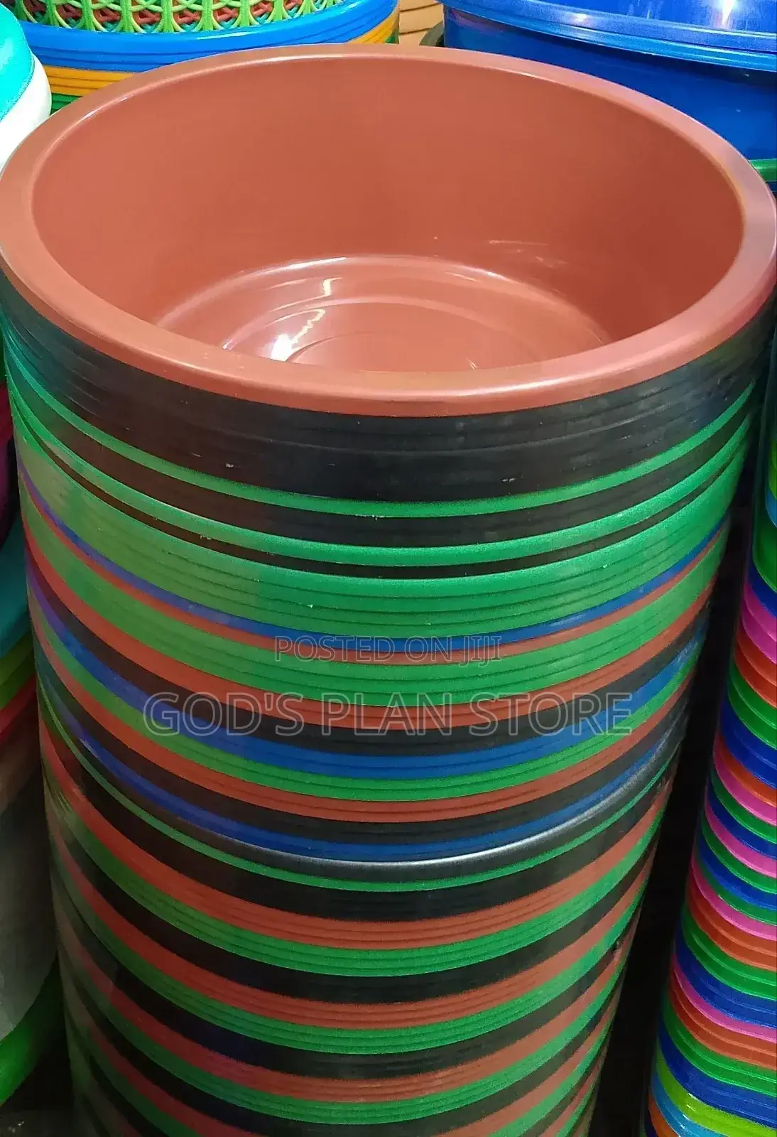 Plastic Basins 72pcs