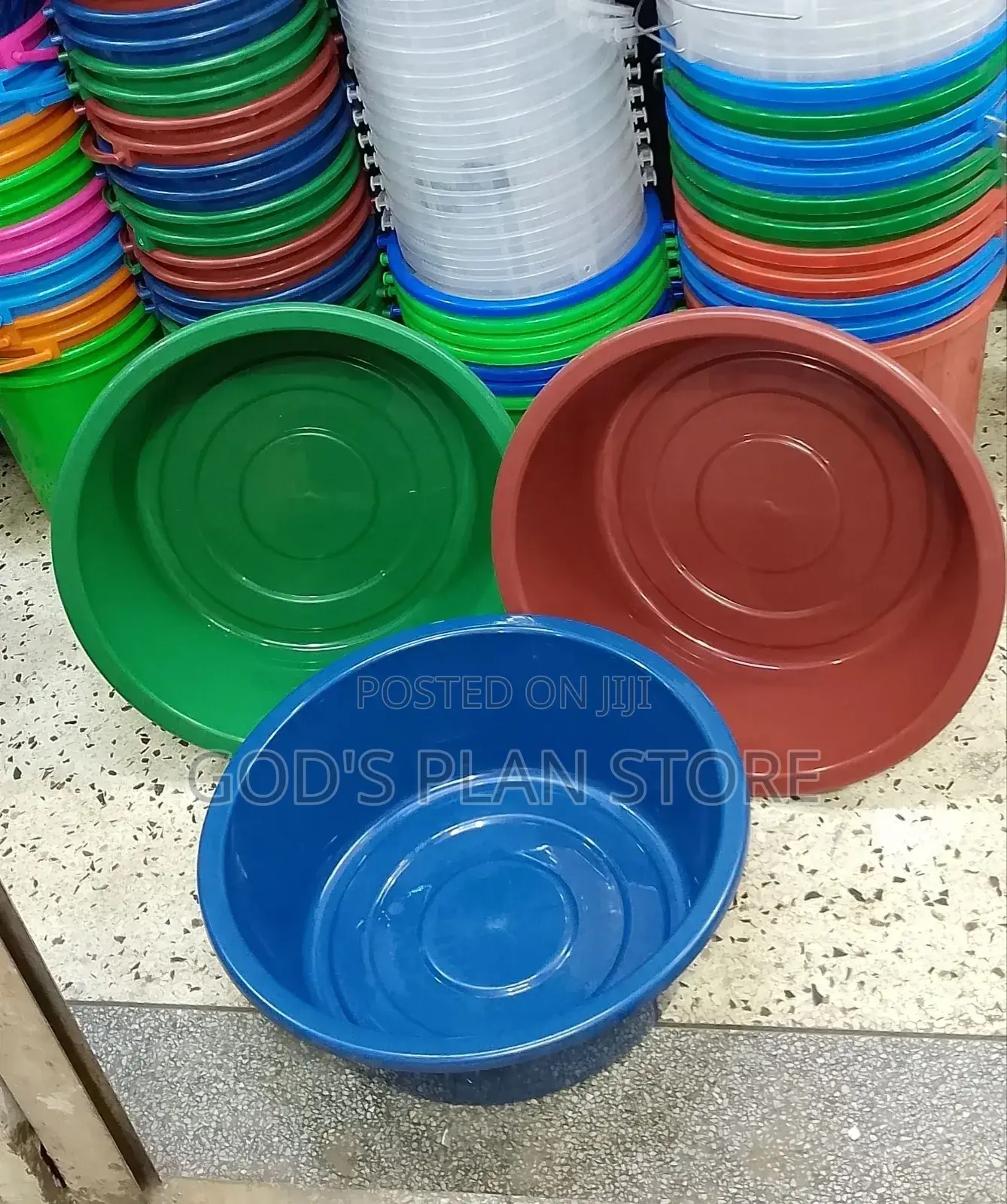 Plastic Washing Basins a Pc