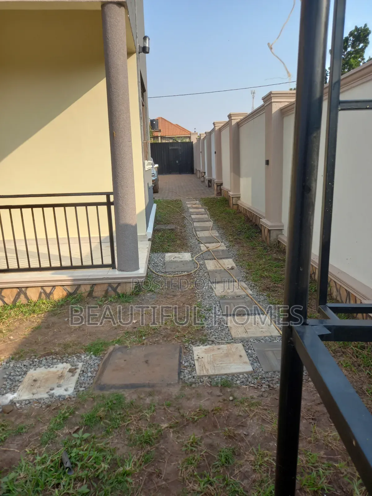 Furnished 4bdrm House in Kira for sale
