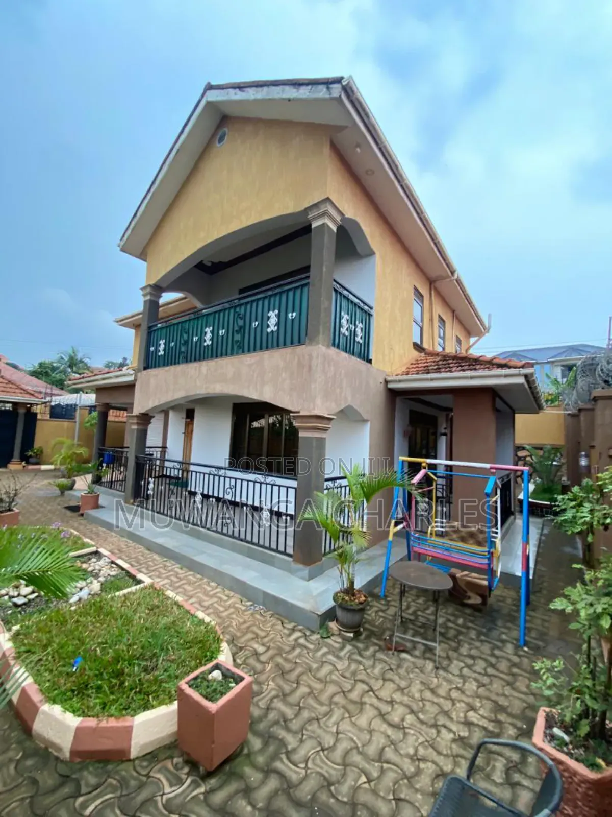 Furnished 5bdrm Duplex in Fs Properties Ltd, Central Division for sale