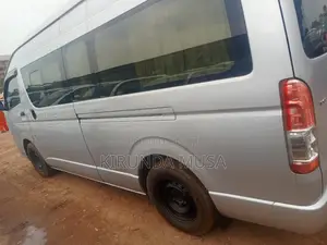 Toyota HiAce 2012 Silver