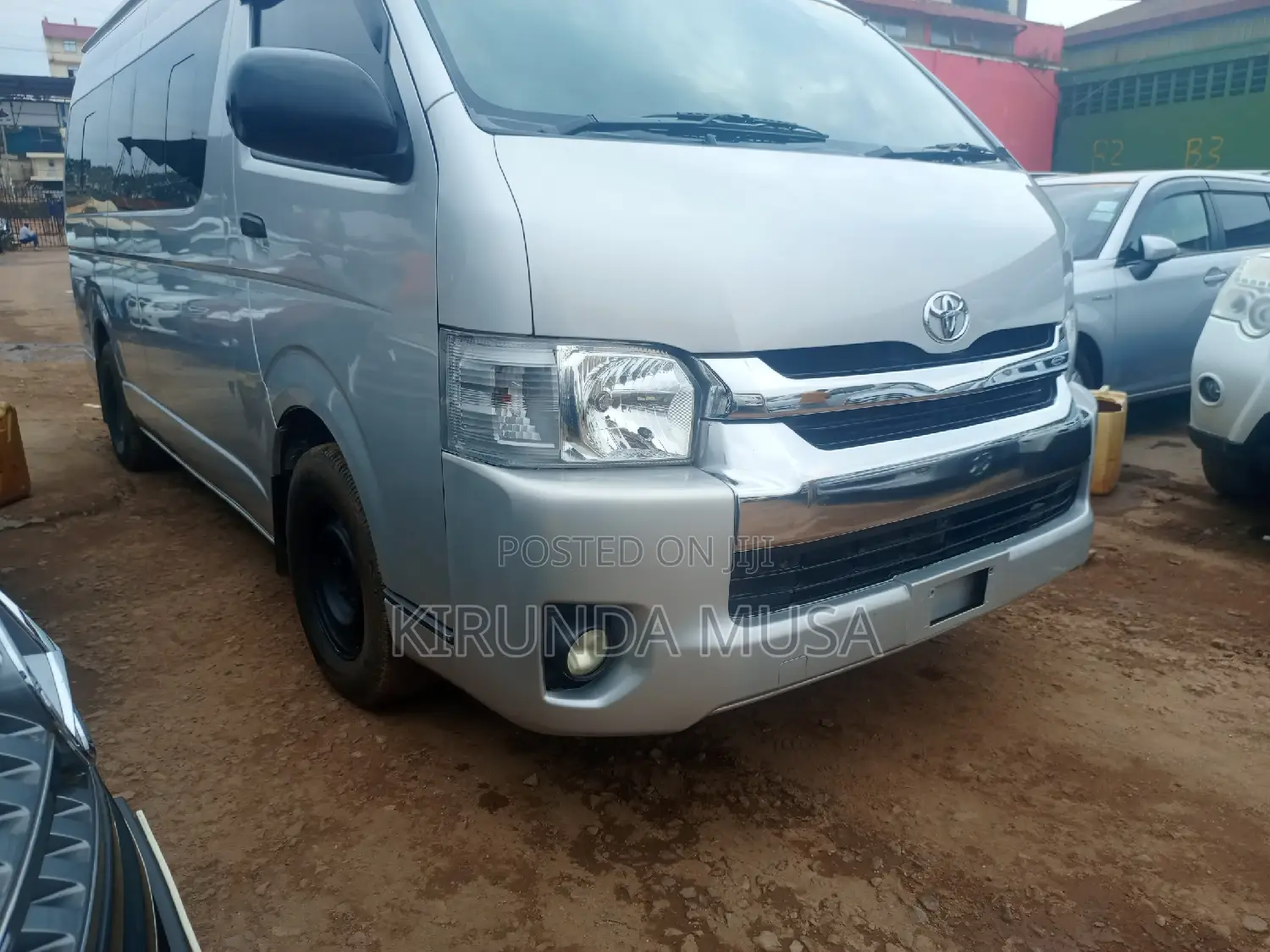 Toyota HiAce 2012 Silver