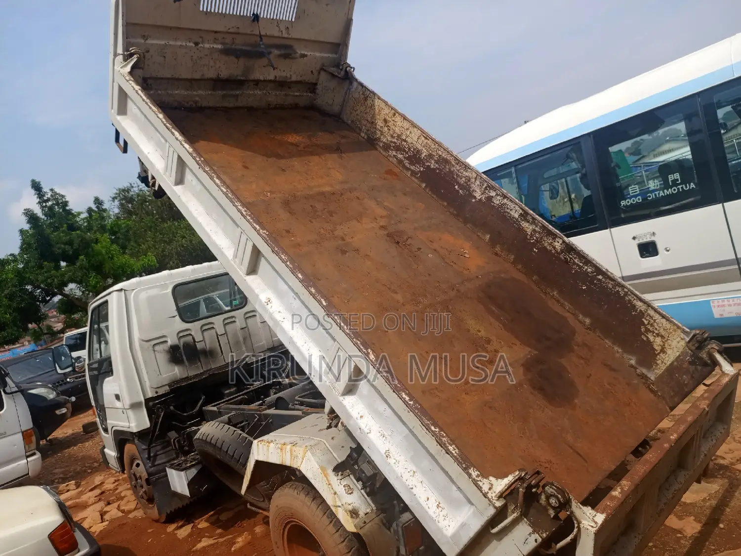 Isuzu Elef Dampa