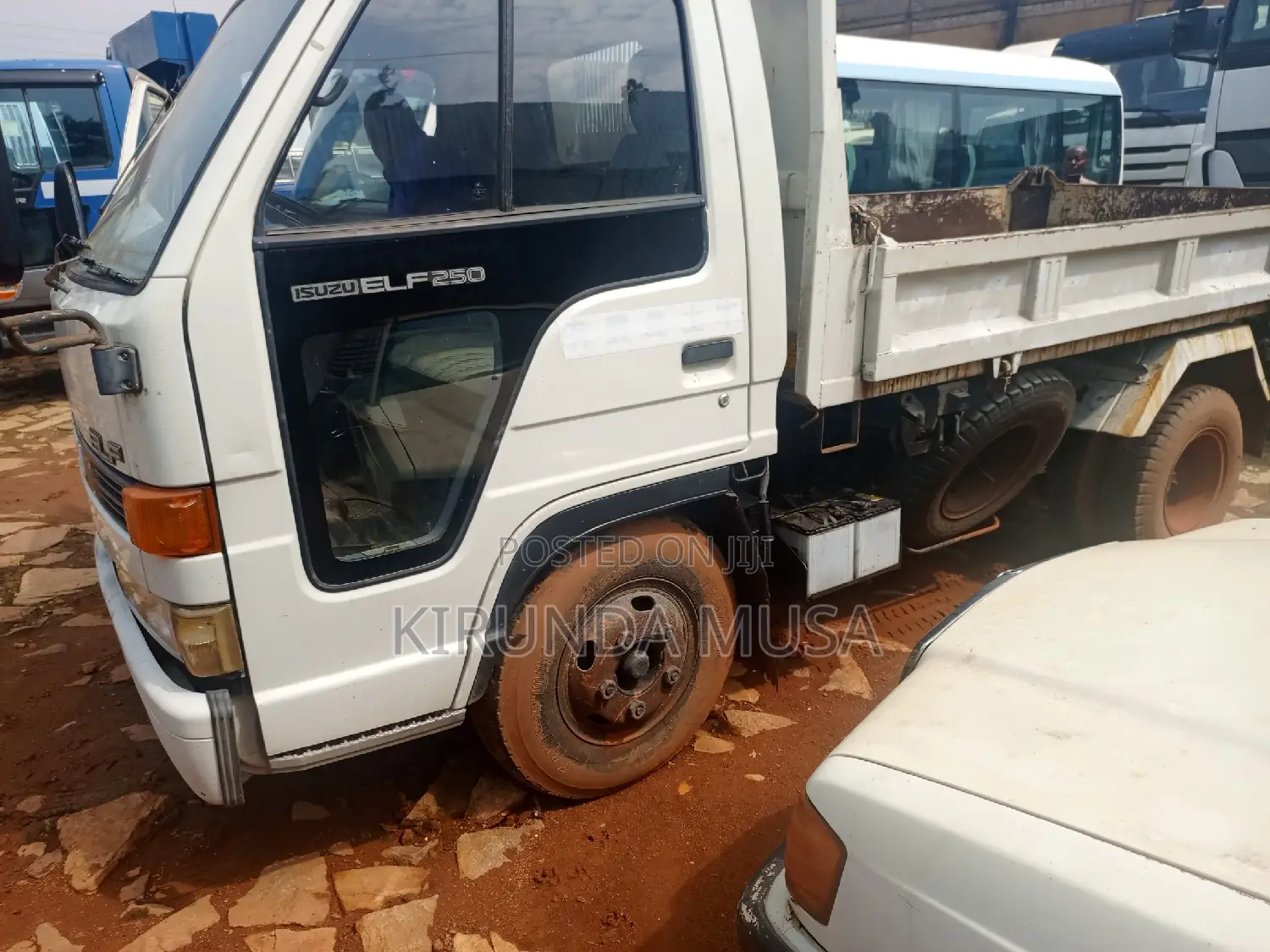 Isuzu Elef Dampa