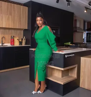 Photo - Green Classic Sleeve Dress