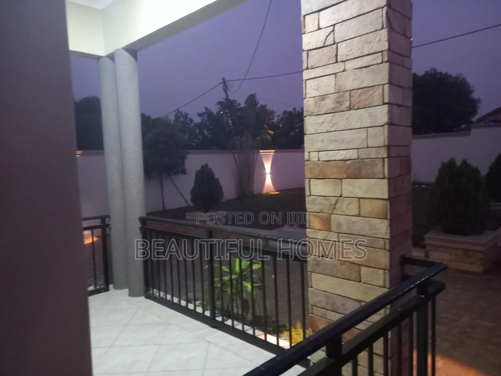 Furnished 4bdrm House in Kira for sale