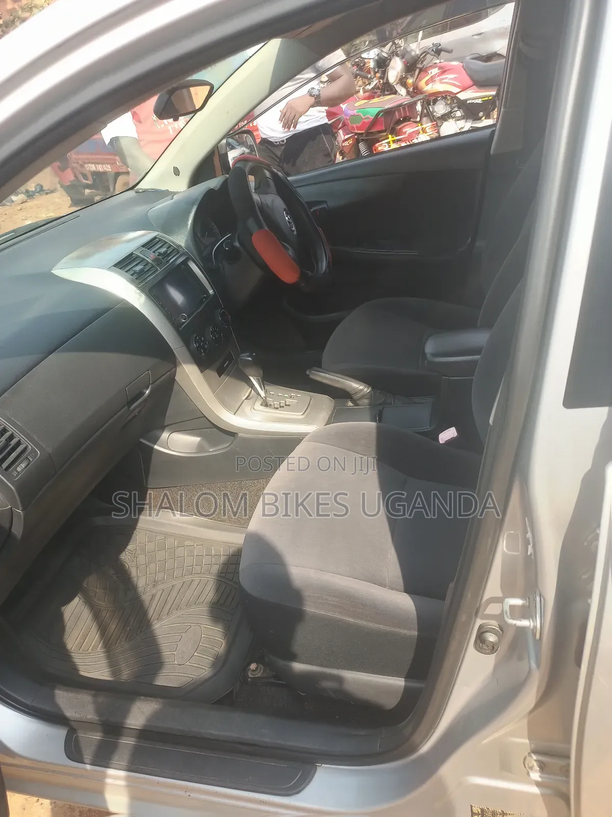 Toyota Corolla Fielder 2010 Silver