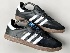 Adidas Samba Black Sneakers. Classic